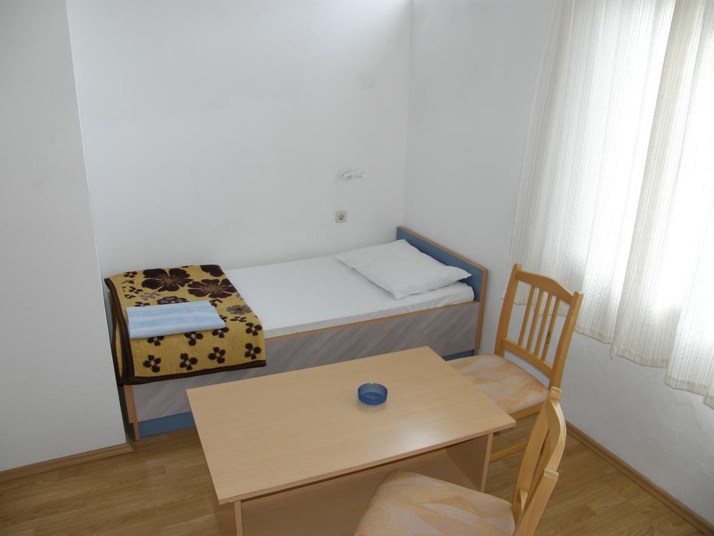 Guest House & Restaurant Adriatic Klek Exterior foto