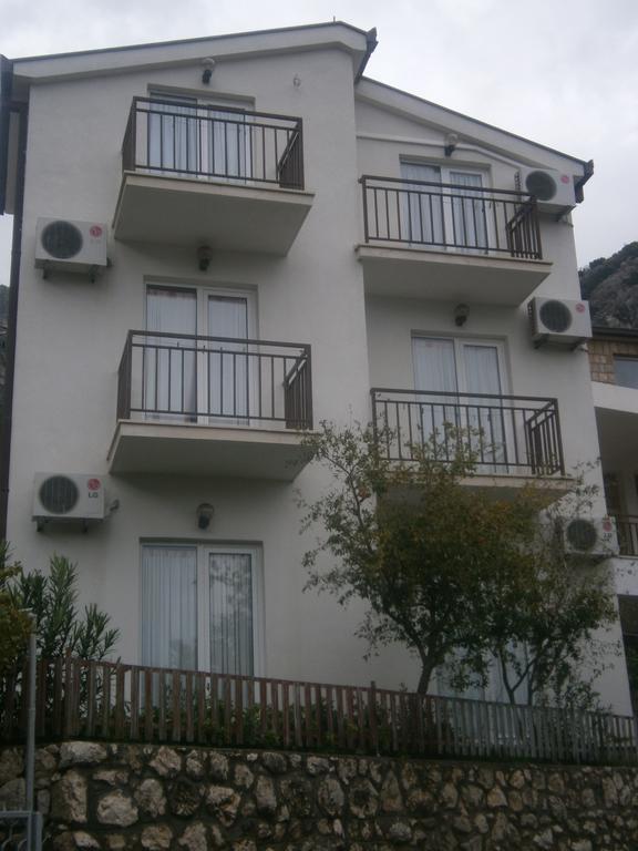 Guest House & Restaurant Adriatic Klek Exterior foto